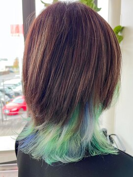 イーストハムアール(EAST HAM r) ウルフカット/わたあめカラー/寒色カラー