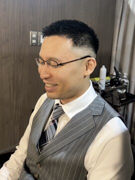 ラックスビー プレミアム 大阪駅前第3ビル店(LUXBE PREMIUM) 好印象ビジネスマンベリーショート梅田メンズサロン個室
