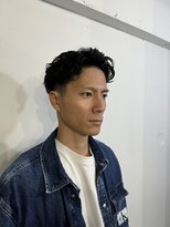 メリケンバーバーショップ フクオカ(MERICAN BARBERSHOP FUK)&nbsp;波巻き束感ショートツーブロックマッシュアップバングコンマヘア