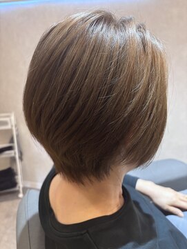 コンフィー(comfy) 【comfy 佐藤】似合わせショート白髪ぼかし【草加/谷塚美容室】