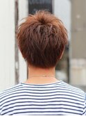 耳かけショート好印象ツーブロックあり