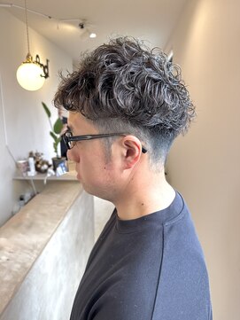 ヨンド(yond) ニュアンスパーマ刈り上げマッシュアップバング顔まわり群馬太田