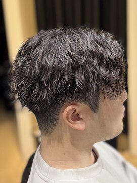 メンズ　スパイラル　かきあげヘア