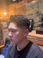 フォーコーナーズ(Four Corners)&nbsp;スキンフェードツーブロック刈り上げジェットモヒカンマンバン