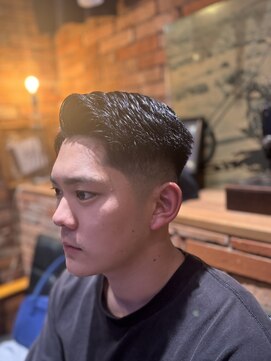 スキンフェードツーブロック刈り上げジェットモヒカンマンバン