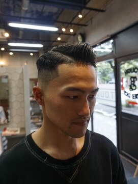 タフ バーバーショップ(TOUGH BARBER SHOP) サイドパート