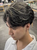 フィフス 大分(fifth)&nbsp;大分フェザーパーマメンズカットラウンドマッシュセンターパート