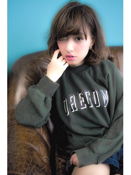 クラン(clan) clan<外国人風キュートミディ＞