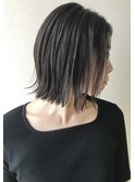 前下がりラインの切りっぱなしボブ