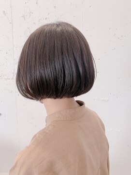 ハチジュウイチプラスワン 神楽坂(81+1) 丸みボブスタイル