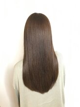 外国人風の透明感「イルミナカラー」「アディクシー」