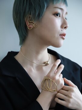 レフ(LEF) 【オダオススメ】タイトショート×ペールグリーン