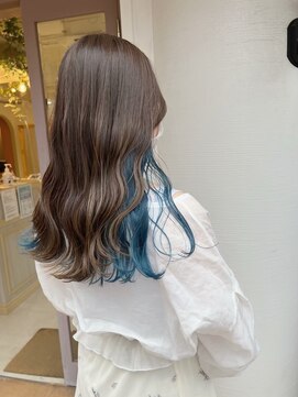 ルッソリベラ 池袋(Lusso libera) ターコイズブルーインナーカラー◎30代40代50代