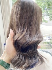 韓国レイヤー/艶髪シアーベージュ