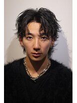 メゾン(Maison) ダークアッシュ波巻きパーマ波巻きセンターパート韓国マッシュ