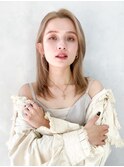 顔周りレイヤー韓国ヘア美髪ミディアムホワイトグレージュ_29982