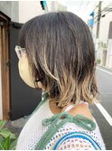 ポイントカラー抜きっぱなしブリーチハイライトバレイヤージュ