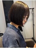 あごライン 前下がりボブ 梅田