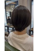 ショートボブ× 透明感のあるアッシュ系カラー