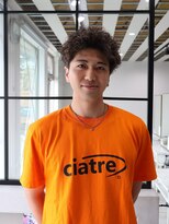 ホワイト(WHITE)&nbsp;スパイキーショート　ルーズパーマ　ピンパーマ