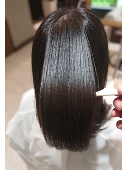 フォトンブリーロ(photon brilo)の写真/秋の乾燥に負けない潤いを◎厳選されたトリートメントで髪質から整え、周囲が羨むほどの艶やかな美髪へ♪