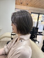 エメヘアデザイン ルイス(Aimer Hair Design Lewis)&nbsp;丸みショートボブ/白髪ぼかしハイライト/弘前市