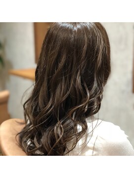 レガーロ(RegaLo) しっかり赤み抑えたグレージュ