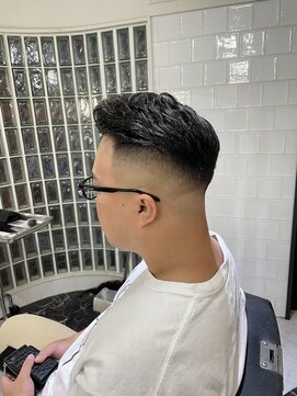 メリケンバーバーショップ フクオカ(MERICAN BARBERSHOP FUK) 本格スキンフェードバーバースタイル