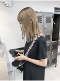 ベージュカラー