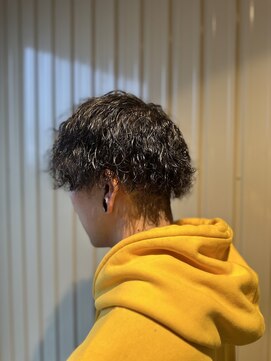 エイトハンズ(EIGHT HANDS) 波巻きパーマ