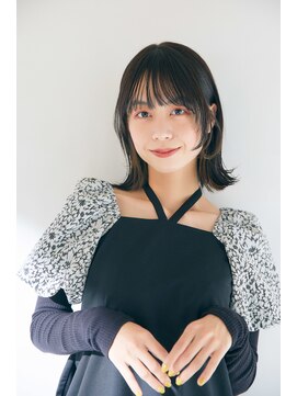 シルクハウス 三越日本橋(Silk house) 黒髪/外はねミディアム/日本橋駅/三越前駅