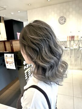 ヘアアンドビューティー クアトロ 戸祭店(QUATRO) バレイヤージュ