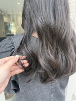 クラム(clam.)&nbsp;透明感たっぷりグレージュ