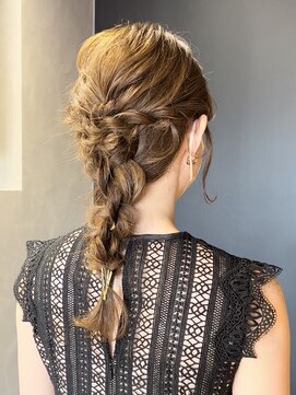 ガーデントウキョウ(GARDEN Tokyo) ヘアアレンジ/ヘアセット/編み下ろしアレンジ