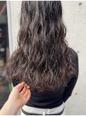 【三ツ井純】ゆるふわ無造作パーマ ロングミディアム くせ毛風