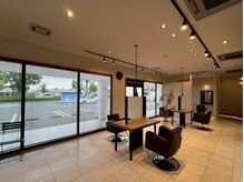 ナップヘアー(nap hair)の雰囲気（シンプルで落ち着ける店内。日常の疲れを忘れさせる空間です＊）