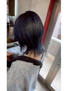 ヴァイオレット(VIOLET) ウルフカット