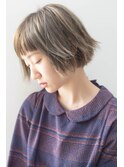 シンプルボブにニュアンスをつけて