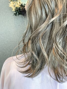 カフネ(KAHUNE) ツヤツヤトリートメント