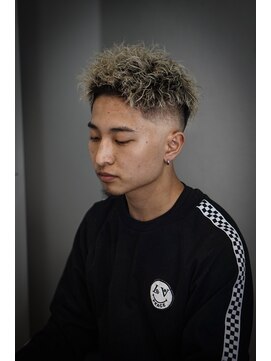 プロショップウェーブ(PRO SHOP WAVE) ソフトツイスト×ホワイトカラー