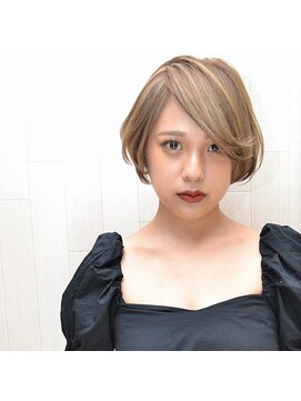 フリーズ 伊丹店(Freez) 大人可愛い小顔ショートボブマッシュ20代30代40代
