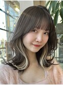 レイヤーカットミディアムイヤリングカラーホワイトベージュ