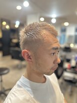 アジト(AJITO) BUZZフェードスタイル&ベージュカラー