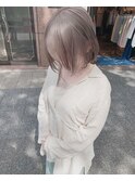 イメチェン/ホワイトブロンド/外ハネボブ/美髪/梅田
