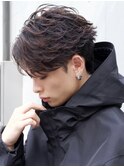 刈り上げツーブロックフェザーショート毛流れアップバング渋谷