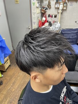 彦兵衛 ツーブロックシャギースタイル