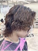 渋谷サーフカール波巻きスパイラルパーマメンズボブウルフカット