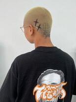 PARKiiiNG 心斎橋　ブリーチ/ダブルカラー/パーマ/メンズ【パーキング】&nbsp;刈り上げセンターパート