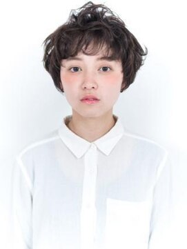 クアトログランシュ ひたちなか店(QUATRO×GranCieux) 【QUATRO】クラシカル×モード×ショート