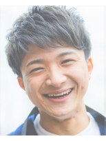 ヘアー リラックス 風香(HAIR RELAX)&nbsp;シルバーアッシュ/爽やかアップバング/トップに束感と動き